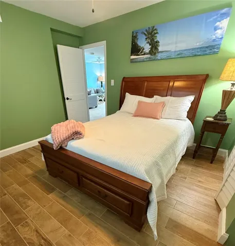 2nd bedroom