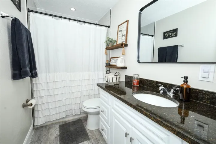 2nd bathroom