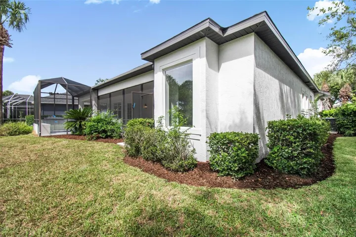 Manicured back yard with privacy. No backyard neighbors