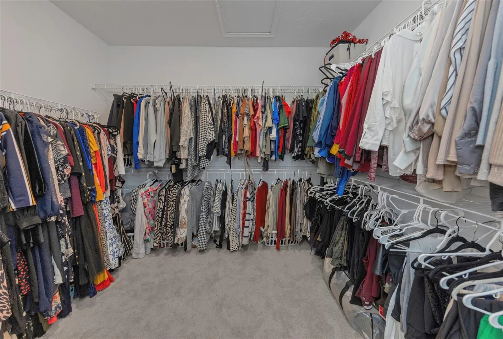 Walk in closet 2