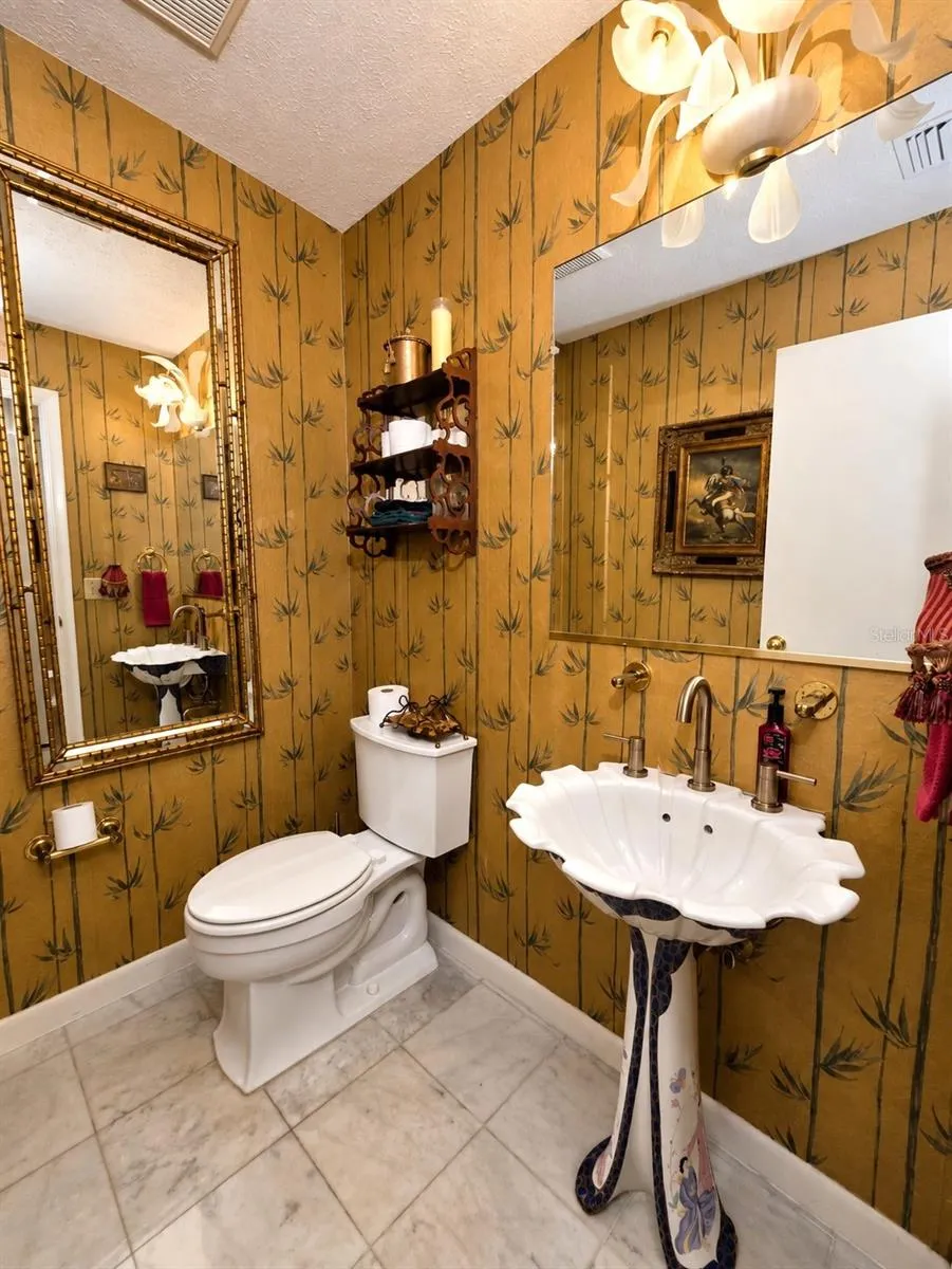 DOWNSTAIRS BATH