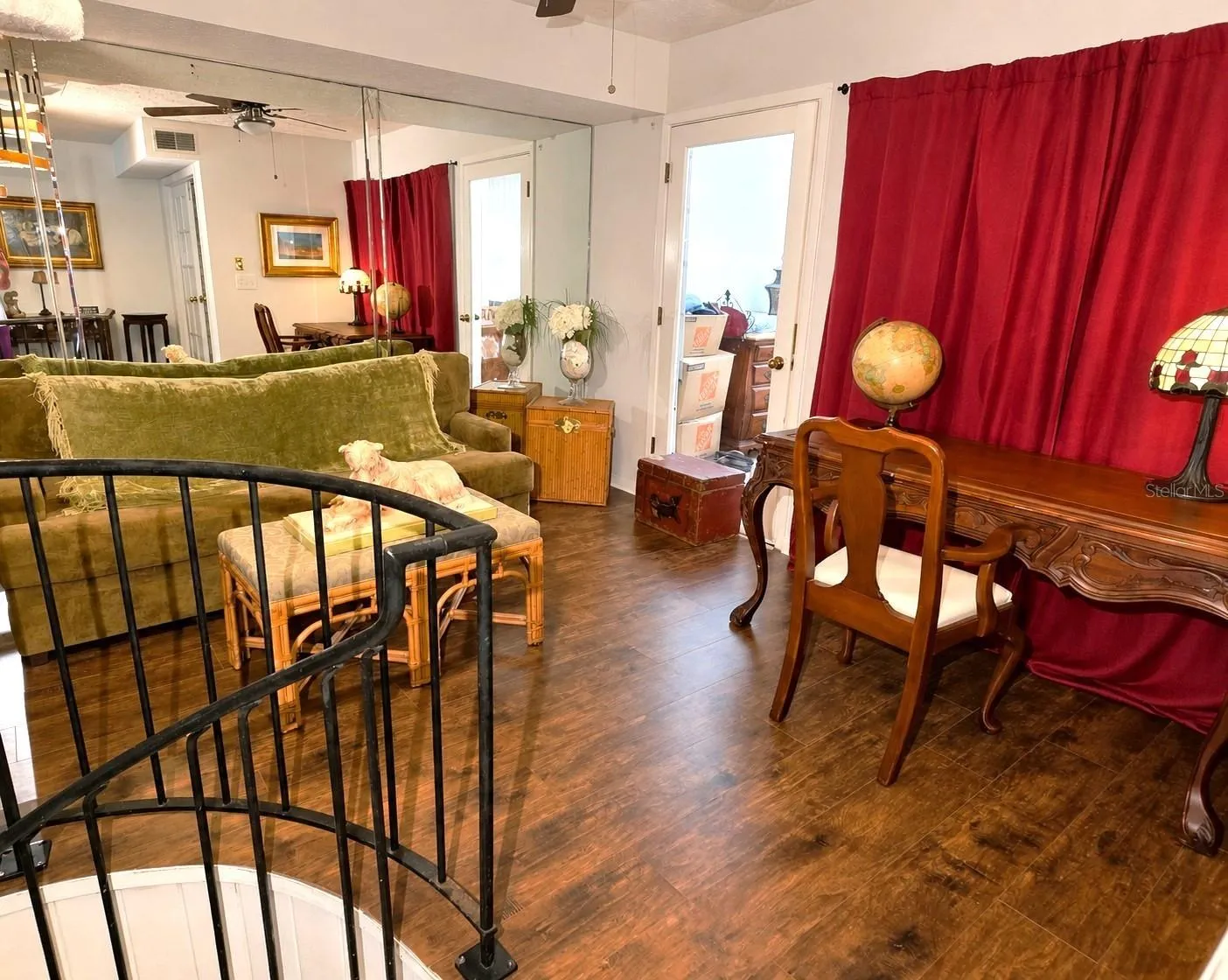 SECOND FLOOR LANDING