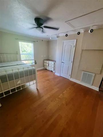 Apartment 2nd Bedroom