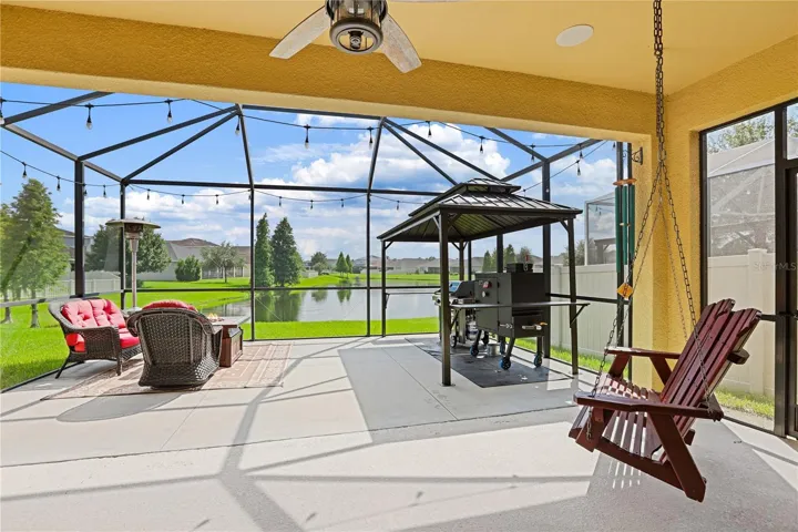 Back covered Lanai