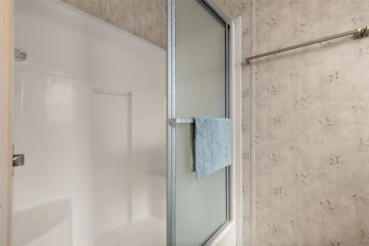 Bathroom 1's shower/bathtub combination