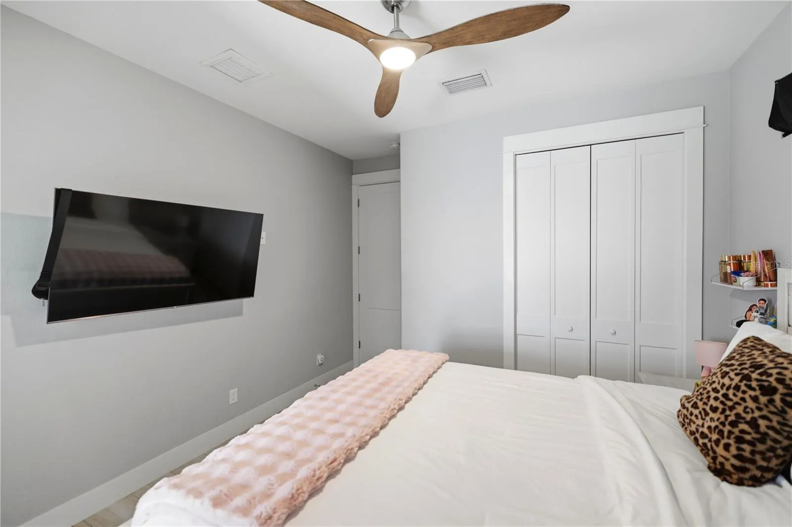 3rd Bedroom has access to Pool deck