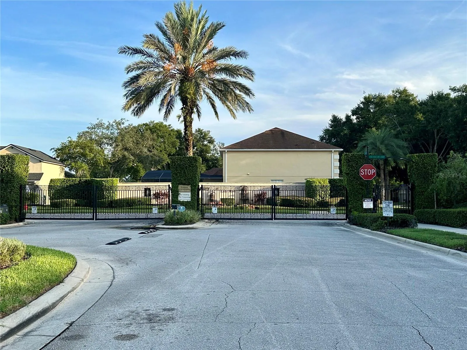 COMMUNITY ENTRANCE -  GATED