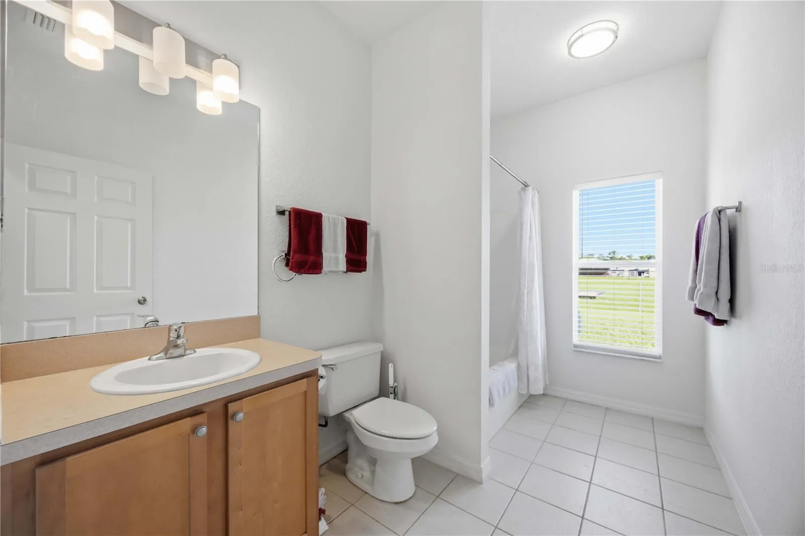 Full Bathroom