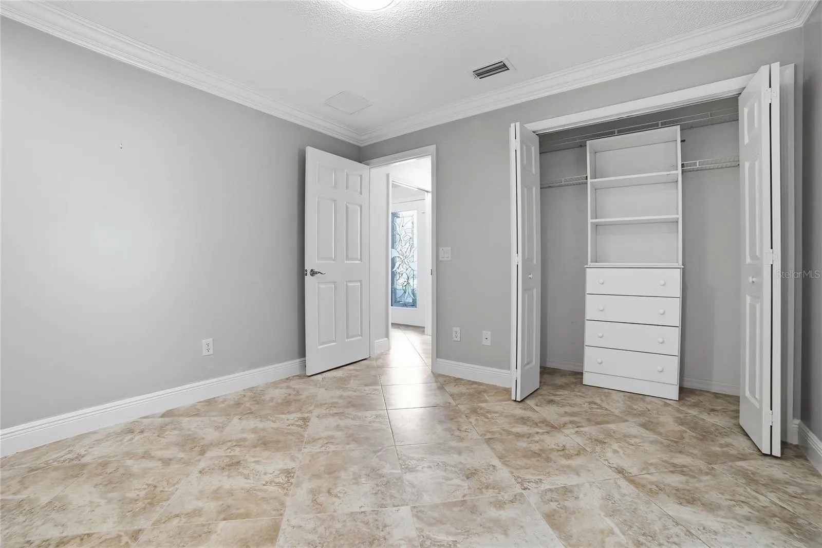 Third Bedroom Front w closet system