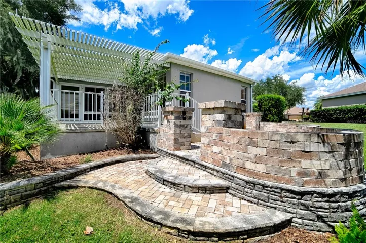 Walk up to the grilling area