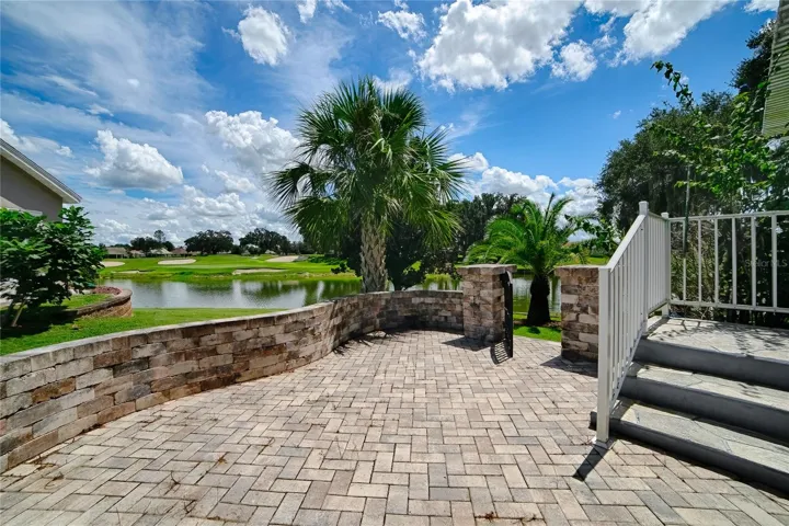 Outside patio and grilling area