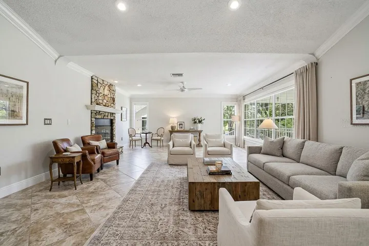 Living room virtually staged