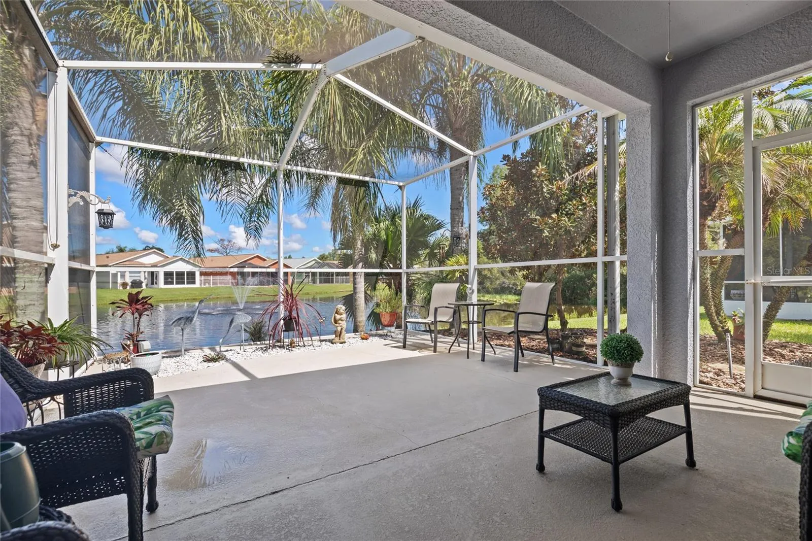 BEAUTIFUL SCREENED ENTENDED LANAI.