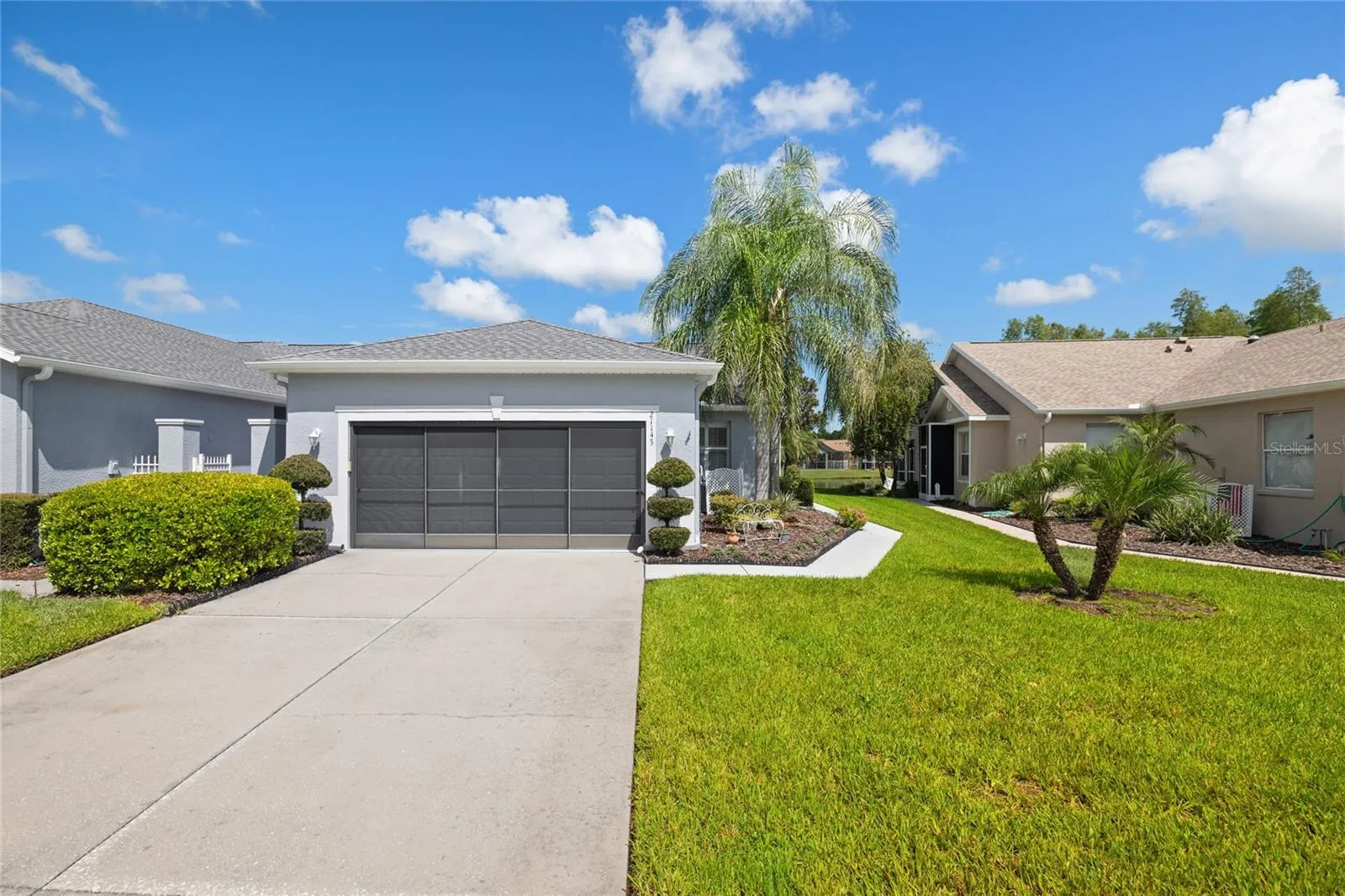2-CAR GARAGE