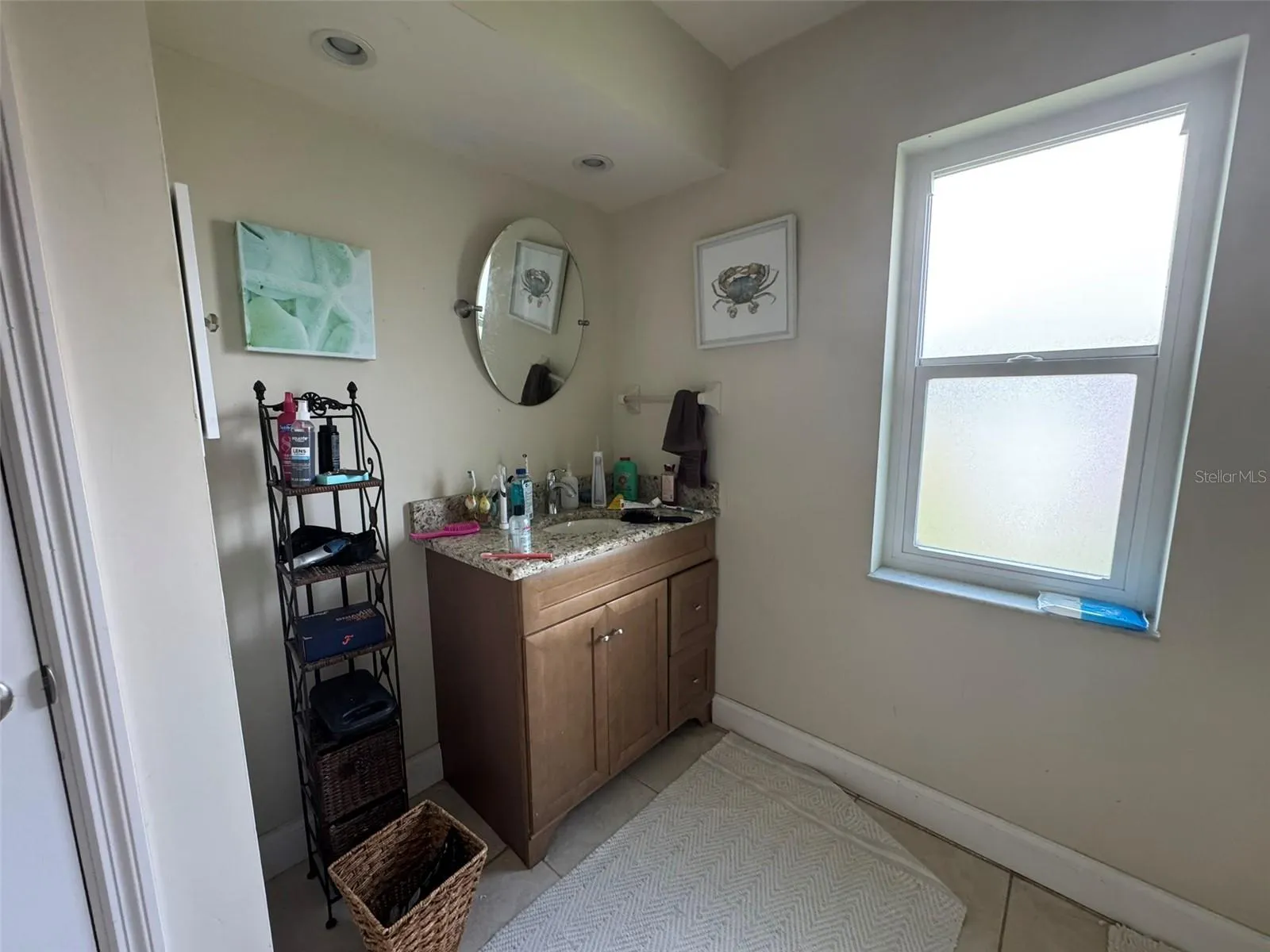 2nd bathroom