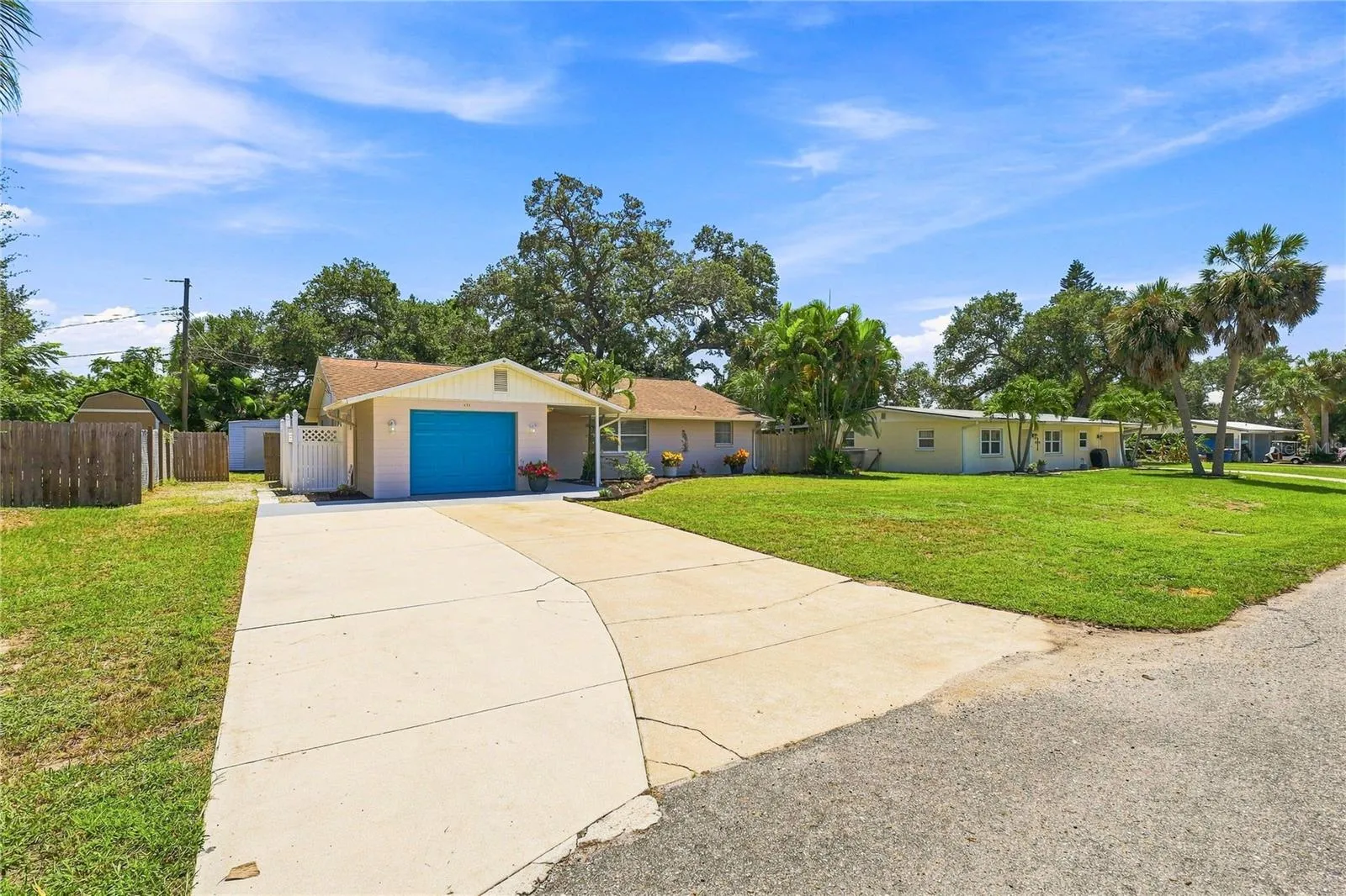 Extended Driveway for multiple cars, parking for RV AND BOAT!