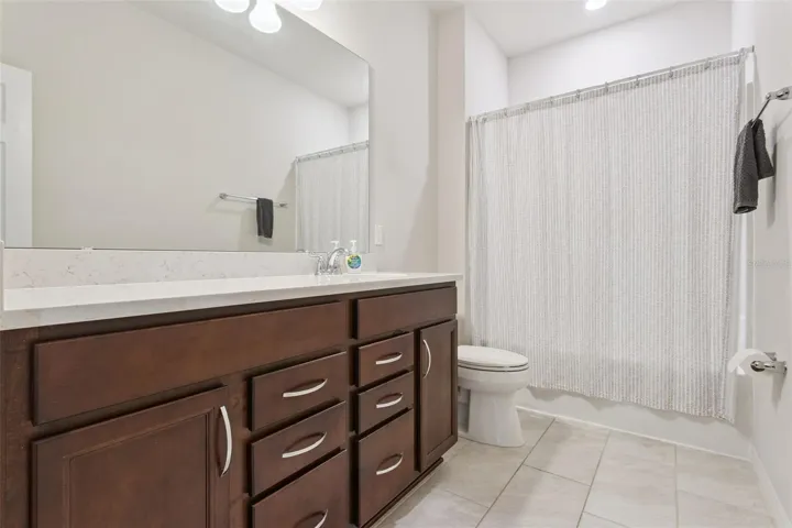 Primary en-Suite Bath