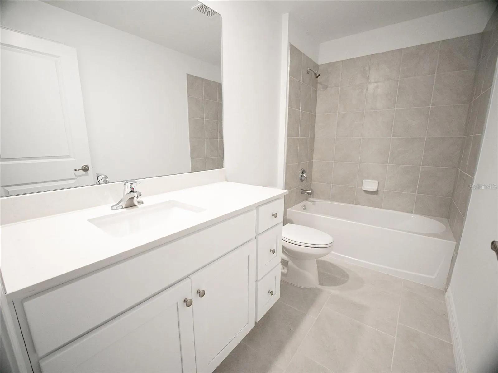 2nd Bathroom