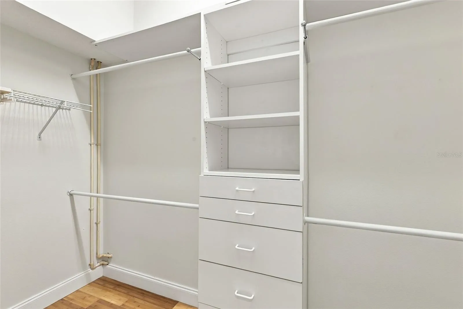 Walk in Closet