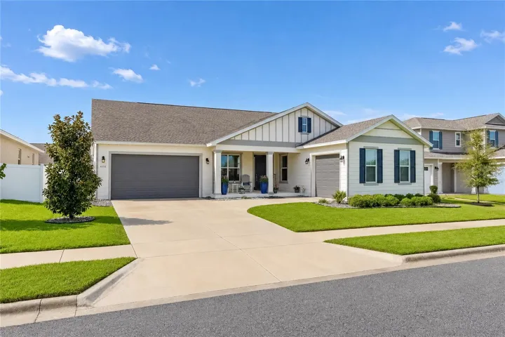 Picture Perfect Craftsman Style Home with 2 garages