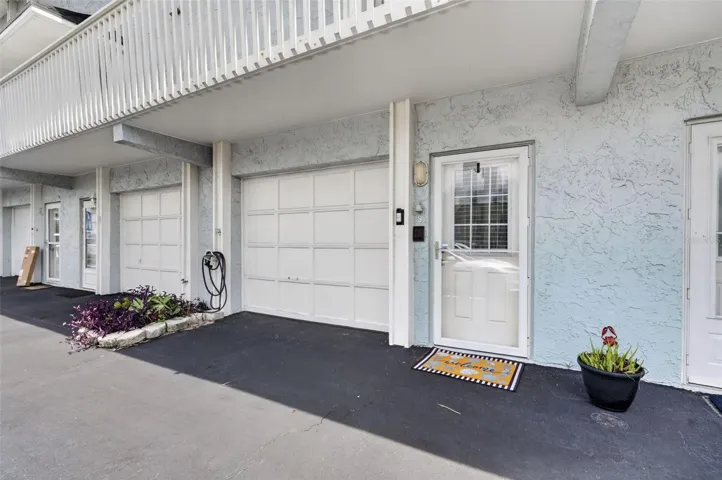 1 car garage