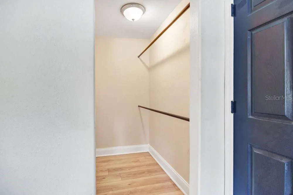 Walk in Closet