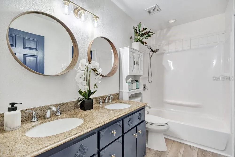Bathroom 2