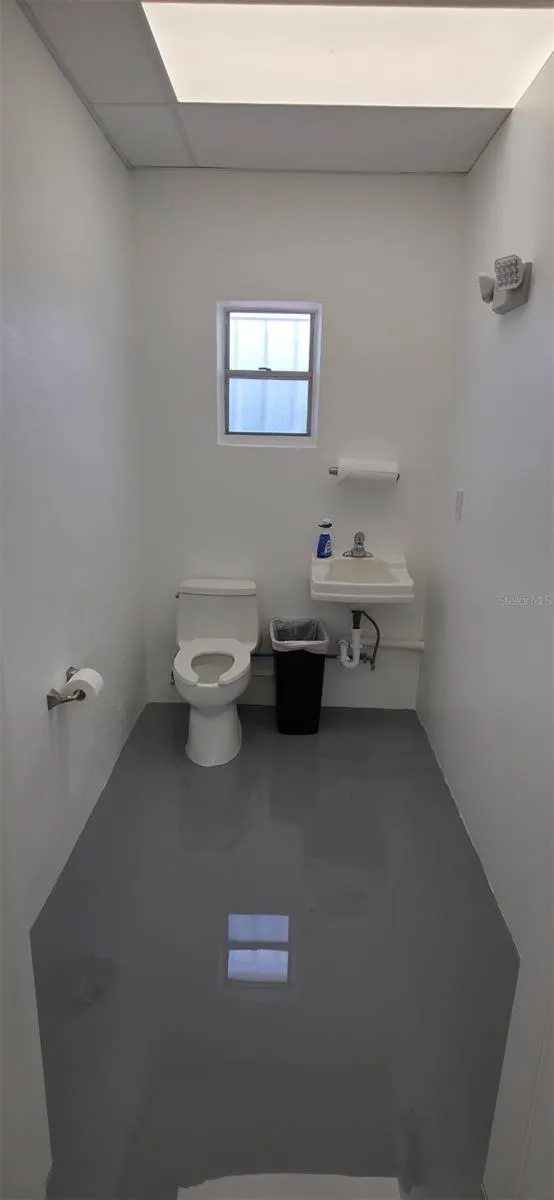 Bathroom, regular