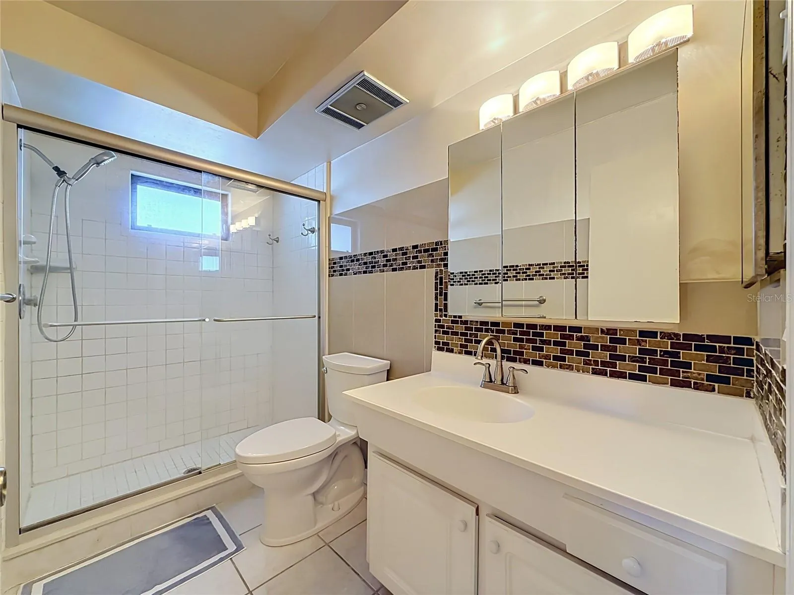 Ensuite Master Bathroom
