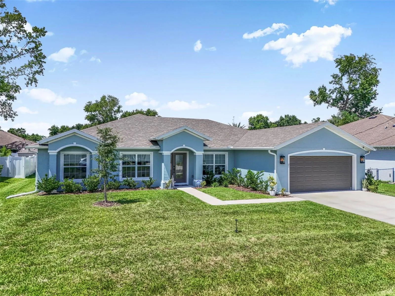 Willow B elevation with Gables