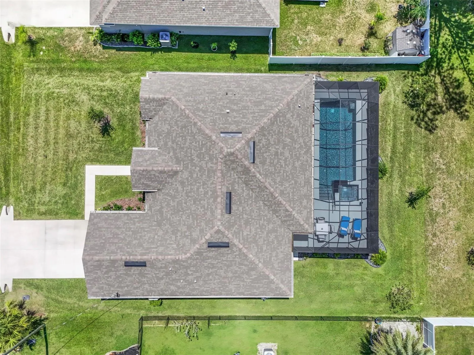New 2024 Willow with expanded lanai and 3rd bedroom onsuite