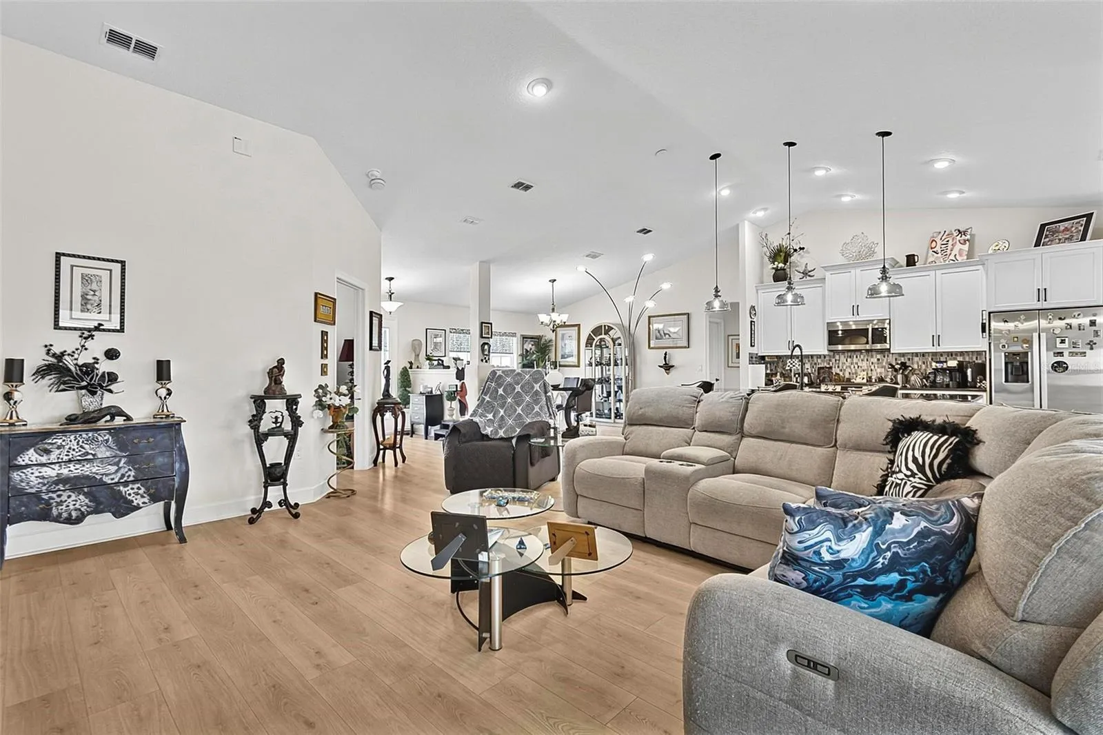 Enjoy entertaining in the open concept plan