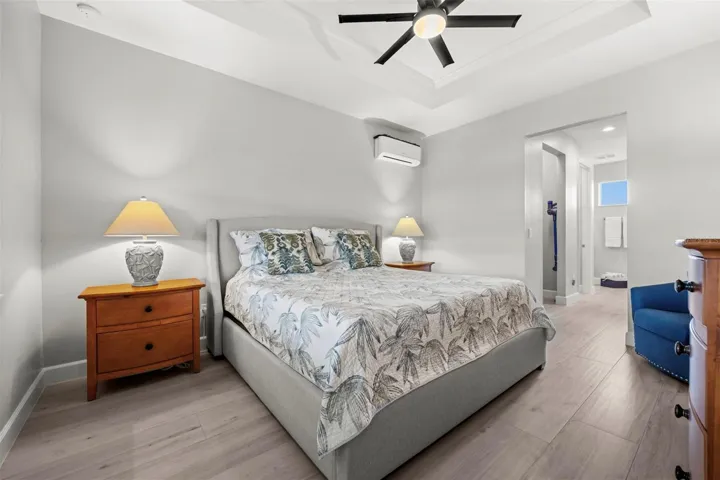 An ensuite? Of course.