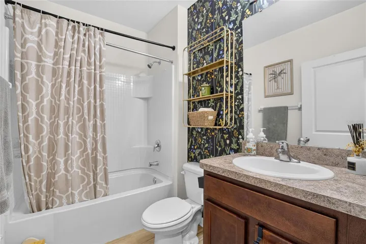 Full Bath 2