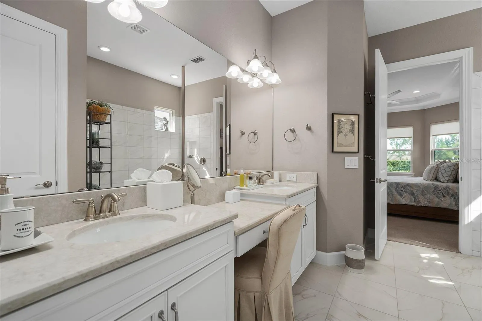 Primary En-Suite