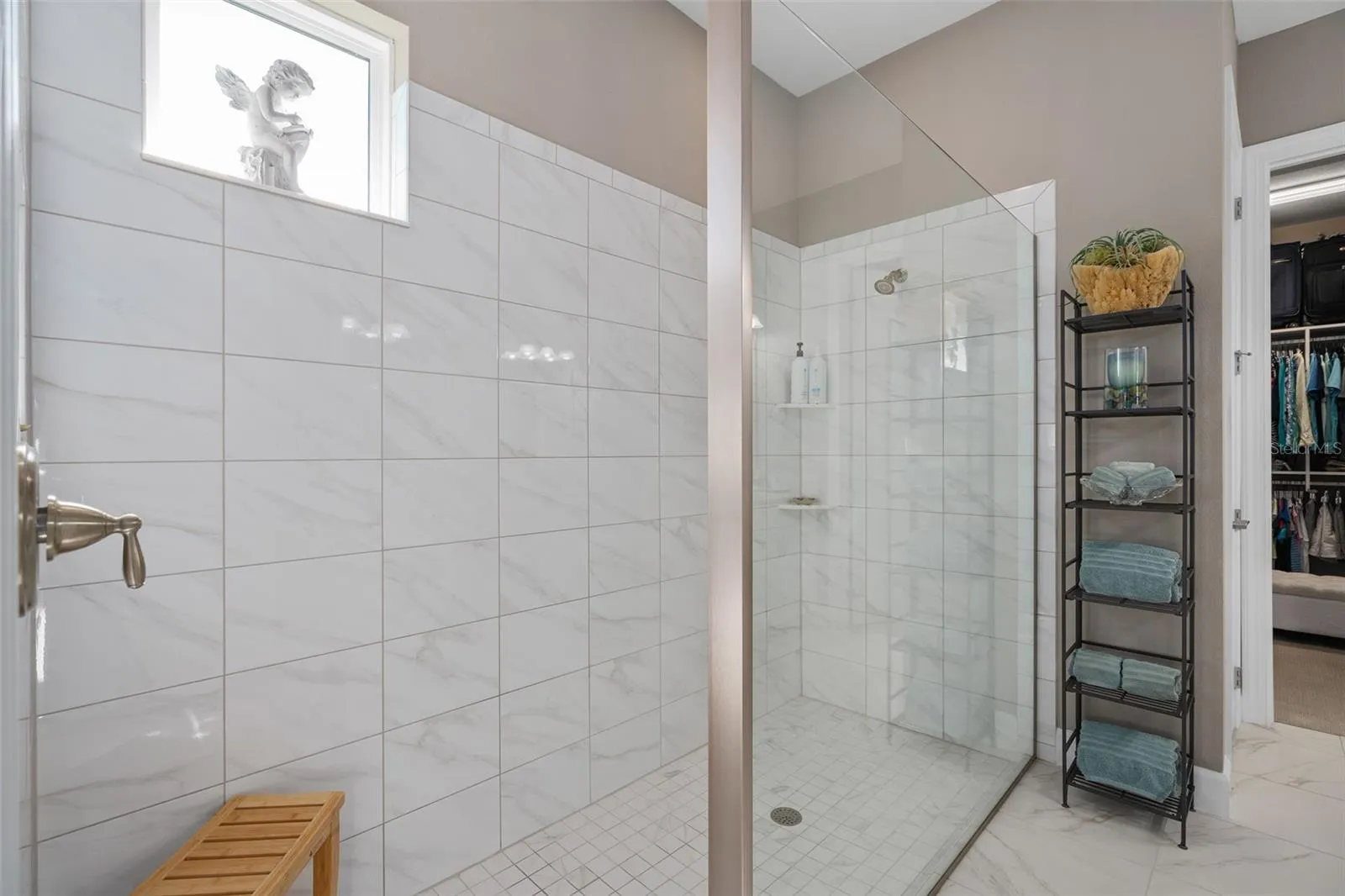 Primary En-Suite shower