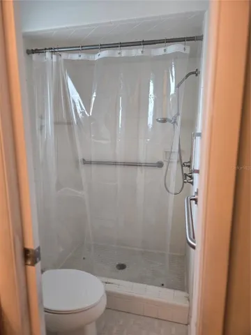 2nd bathroom