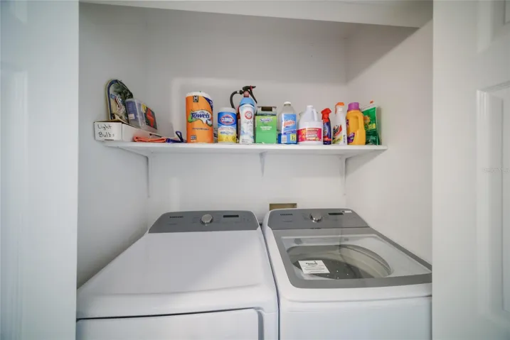 Washer/dryer in kitchen