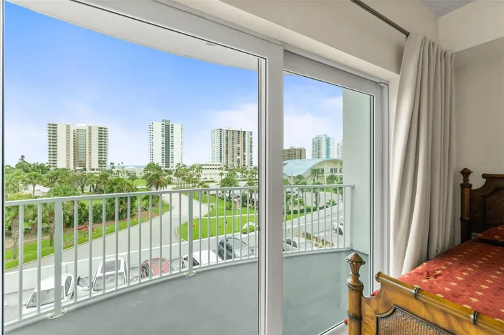 Balcony access from primary bedroom