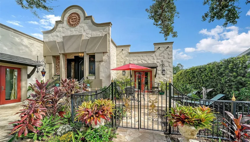 Private Garden Courtyard