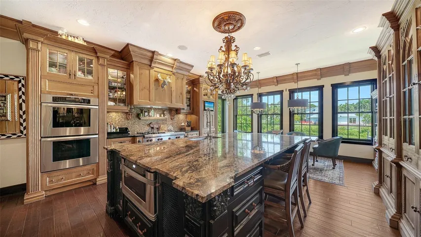 Beautifully Crafted Gourmet Kitchen