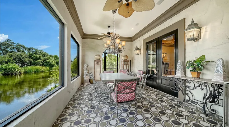 Alfresco Dining with Tranquil Water Views