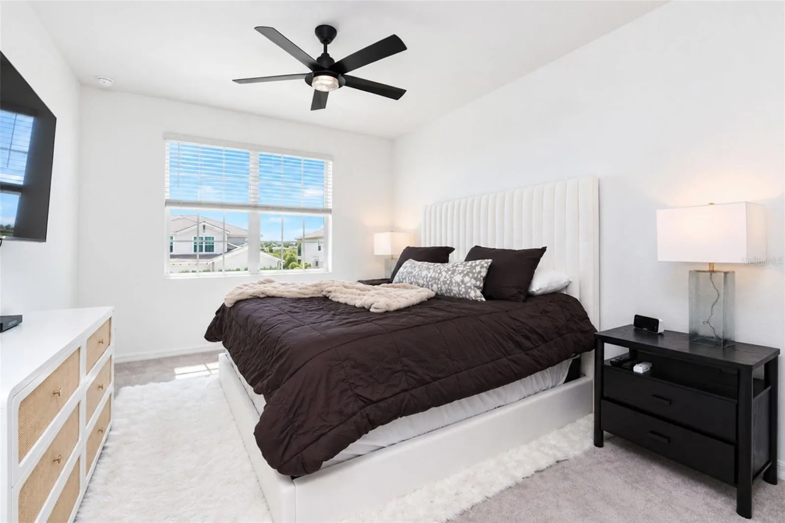 Guest Bedroom 1 -Spacious &amp; Bright