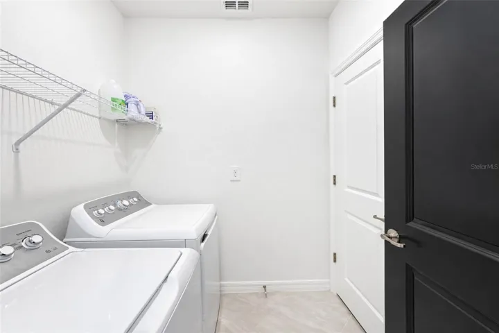 Oversized Laundry Room