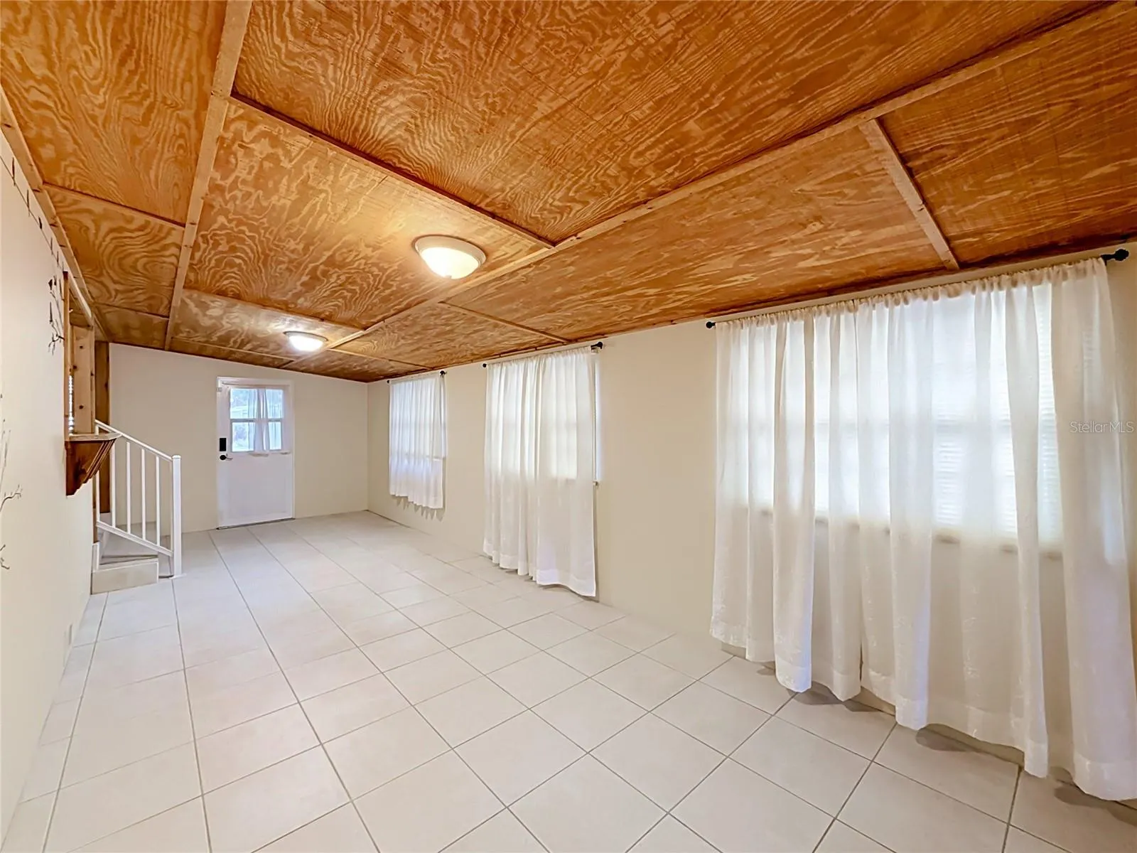 2nd Living Area