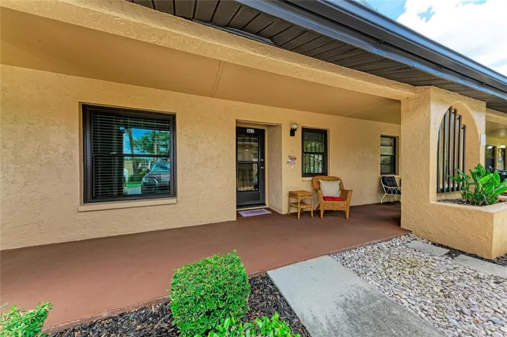 Front entry no stepps easy to enter with parking right out front