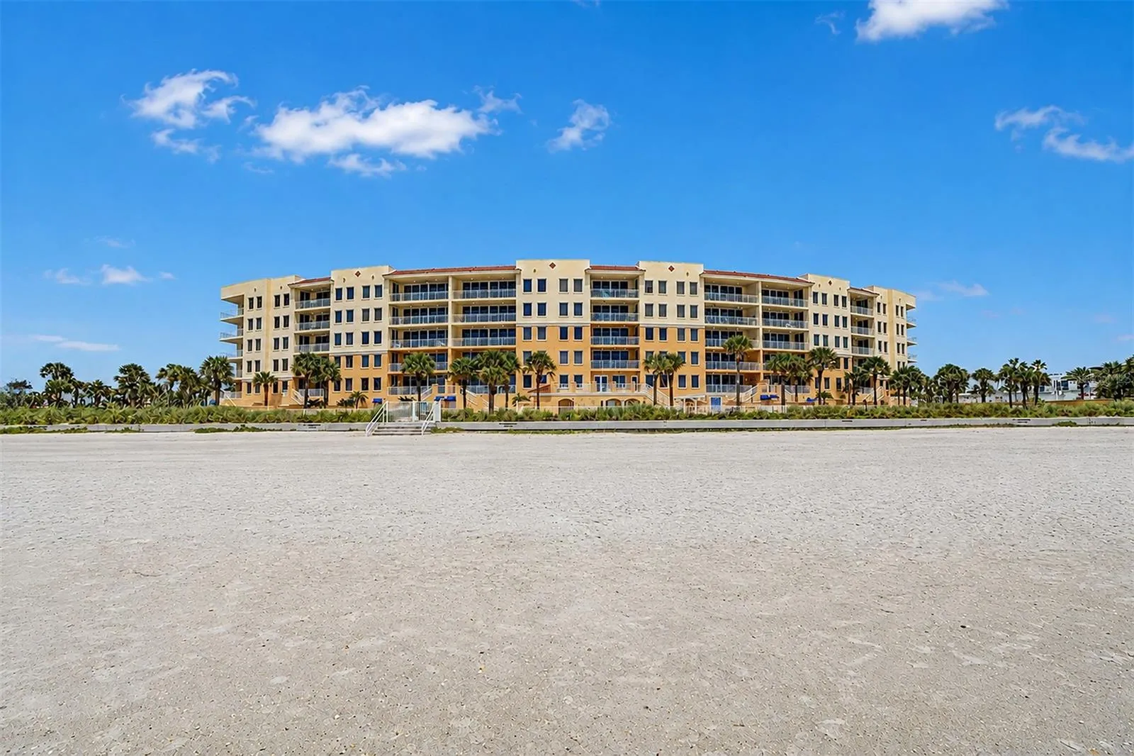 ... Taylor Woodrow - A High End  International Builder Envisioned the Sereno as one of their First Gulf Front Projects  on our Coast. Circa 2004 / 2005 .. With 44 Premium Beachfront Residences - 6 Floors with 2 - 3 and 4 Bedroom Residences ranging from 2344 to 3420 Sq Ft. Spans Over 4 Acres  with 480 feet of Direct Gulf of America Frontage.. Photo taken with a Wide Lens ..Note Other Ext Shots.