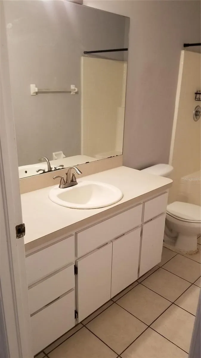 2nd Bathroom 2