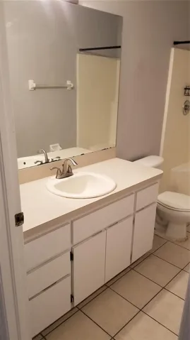 2nd Bathroom 2