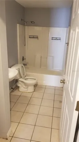 2nd Bathroom 3
